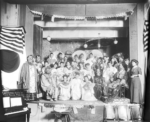 Lyric Theater